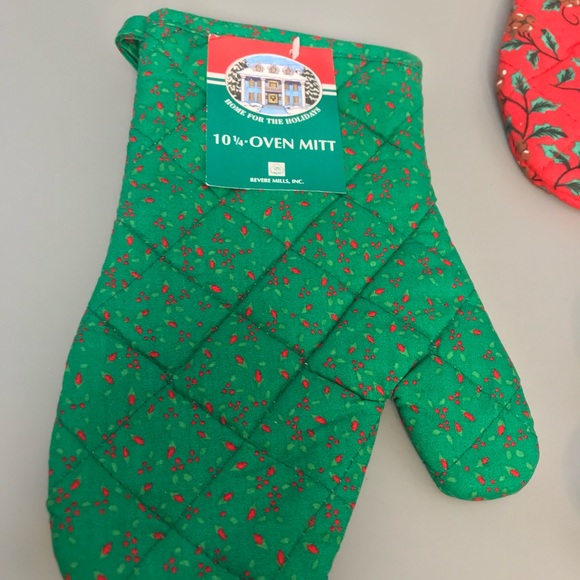 Vintage NOS 4 pc Christmas kitchen bake oven mitten gloves bundle - Picture 9 of 11